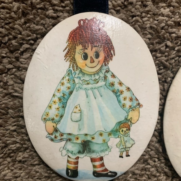 Vintage Raggedy Ann & Andy Hanging Oval Decor - Picture 2 of 4
